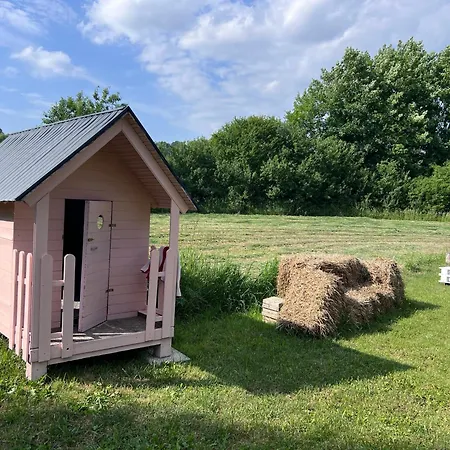 Pod Lasem فيلة *